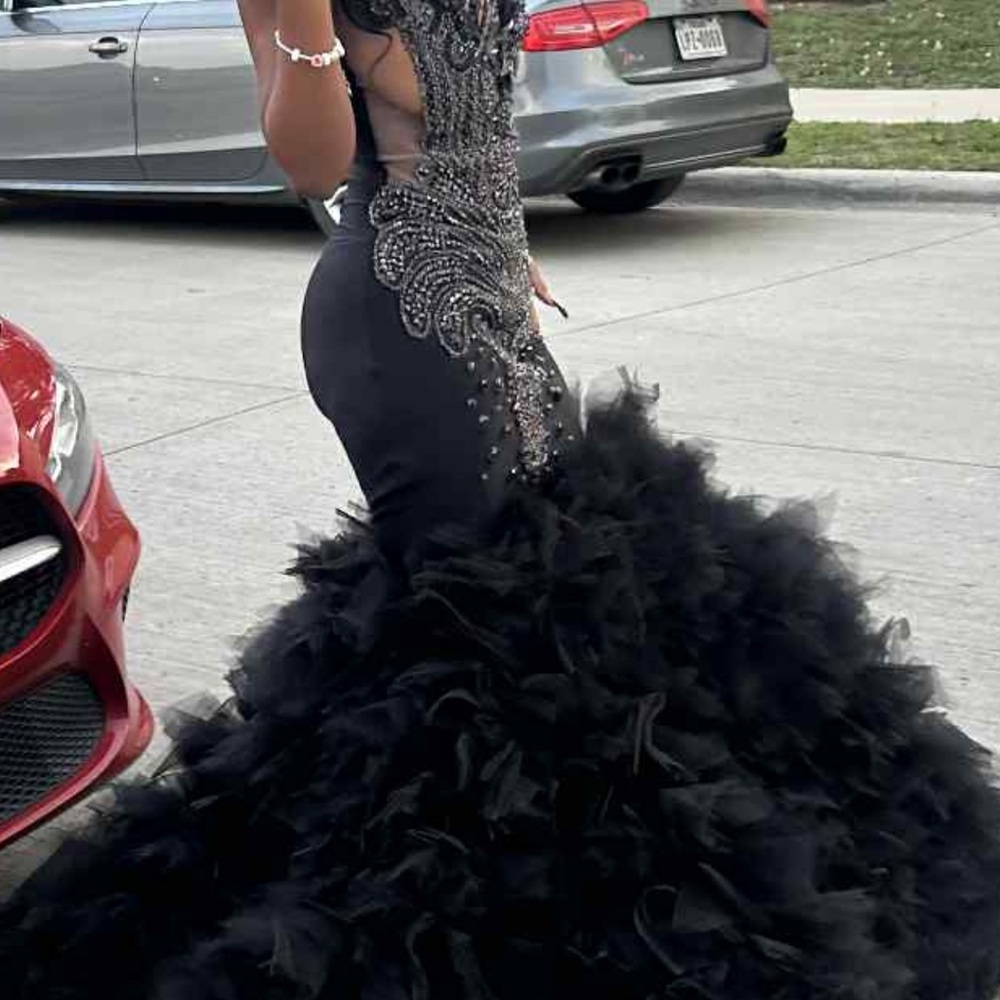 Elegant Black Beaded Prom Dress - Picture 5 of 7
